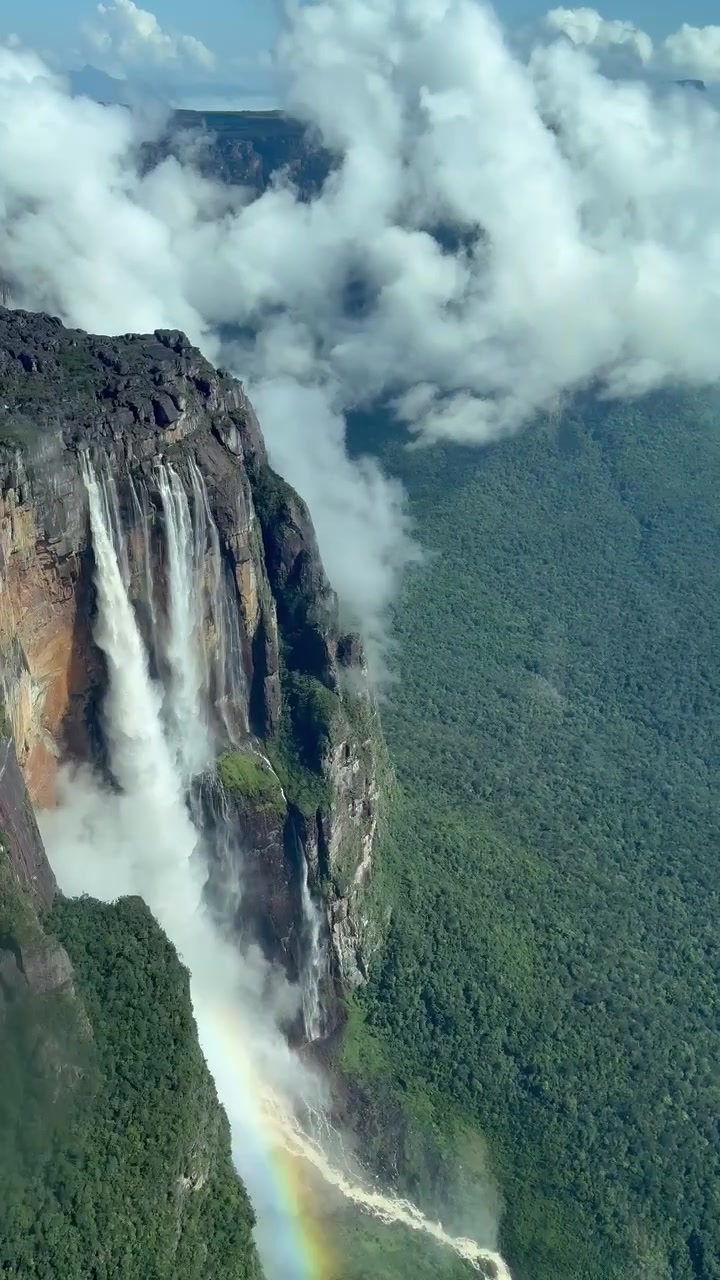 El Salto Ángel desde el aire
